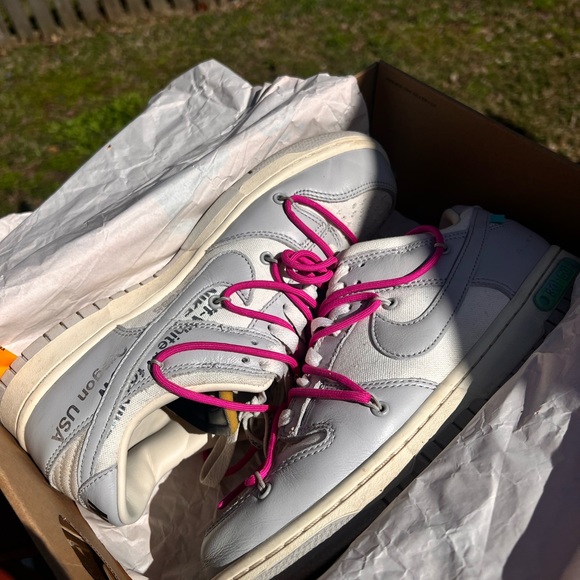 Nike dunk low off white
